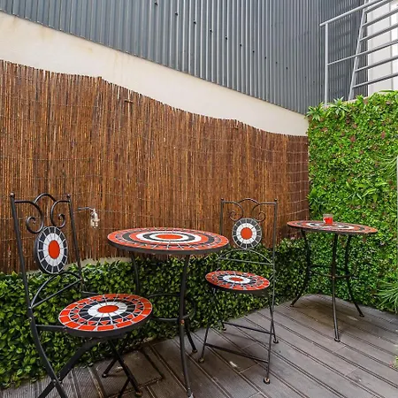 Guestready - Bright Duplex In Downtown Maison d'hôtes Oporto