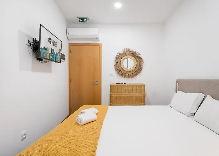 Guestready - Bright Duplex In Downtown 3* Oporto