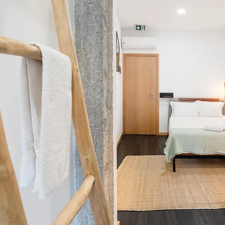 Guestready - Bright Duplex In Downtown Pensjonat Porto