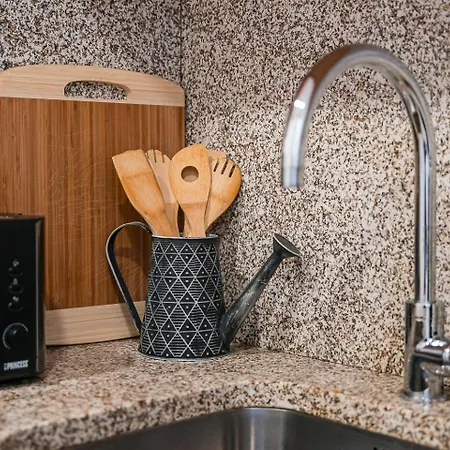 Guestready - Bright Duplex In Downtown Porto