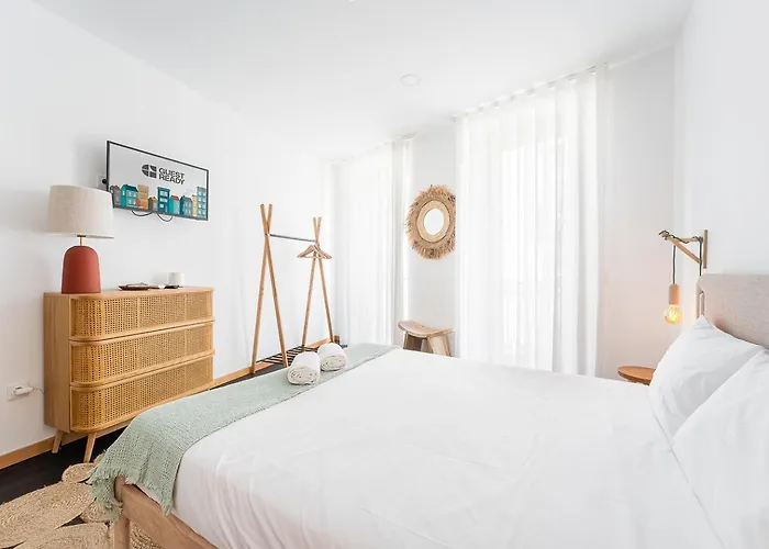 Guestready - Bright Duplex In Downtown Penzion 3*