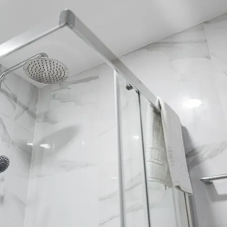 Vendégház Guestready - Bright Duplex In Downtown 3*