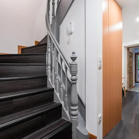 Guestready - Bright Duplex In Downtown Vendégház